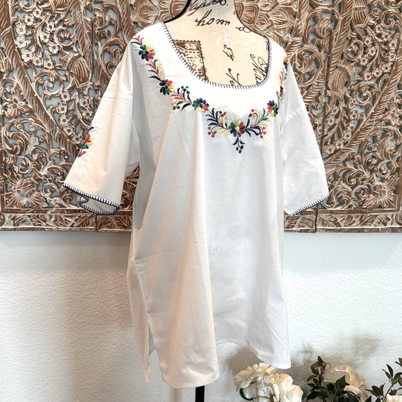Memory White Cotton Mexican Blouse w/ Floral Embroidered Trim- size L oversized - Picture 3 of 13